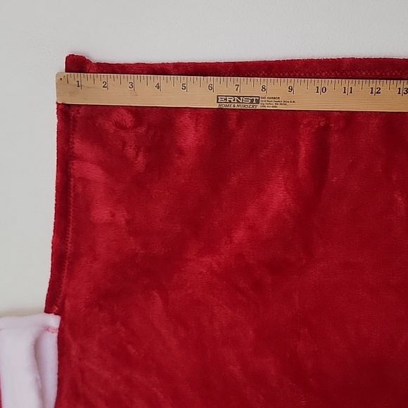 Red Santa Hooded Red Soft Fleece Baby's First Christmas Wrap Blanket - Picture 4 of 11
